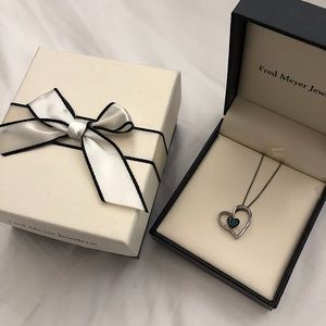 Fred Meyer Jewelers Necklace